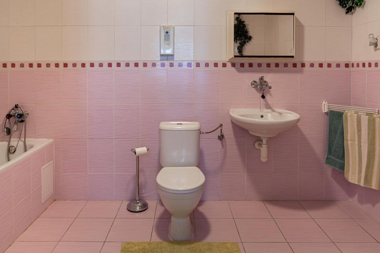 Penzion Rozalia Hotel Kosice Bagian luar foto