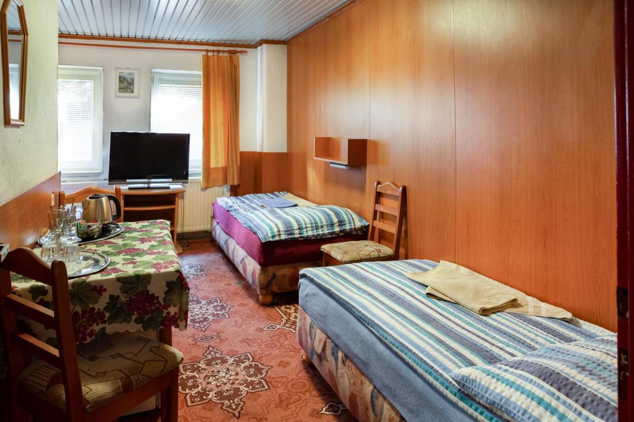 Penzion Rozalia Hotel Kosice Bagian luar foto