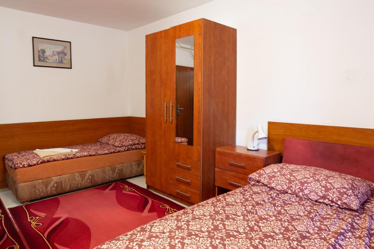 Penzion Rozalia Hotel Kosice Bagian luar foto
