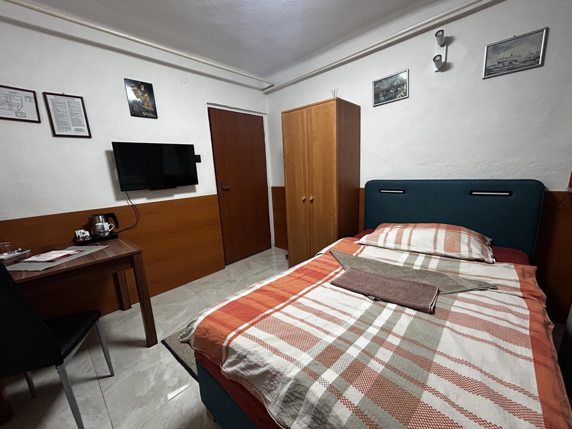 Penzion Rozalia Hotel Kosice Bagian luar foto